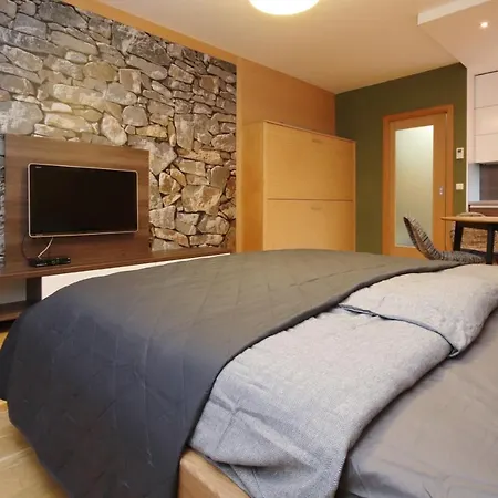 Medvedin 100 Apartmán